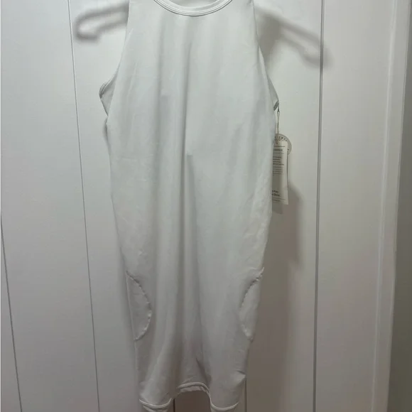 Vuori Volley Dress XL White Built In Bra Tennis Golf Pickleball New NWT - Picture 6 of 6